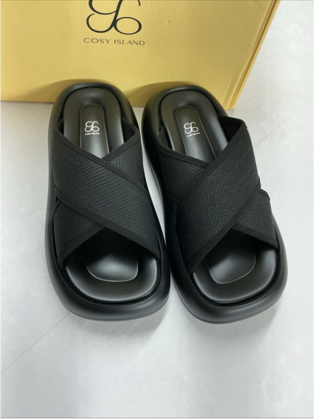 Cosy Island Confort Women's Sandals Size 5.5.